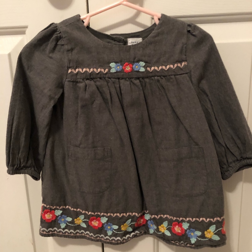 Baby Gap 12-18 month embroidered dress